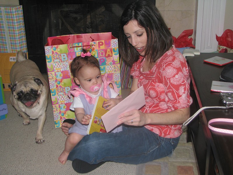 IMG_2629.JPG - And she reads me one of my birthday cards.