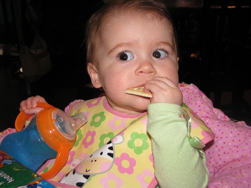 IMG_2756.JPG - I like the crackers at Fish City the best.