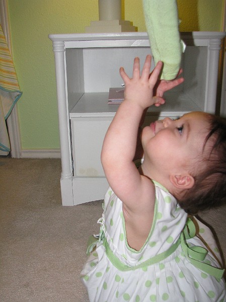 IMG_2776.JPG - Daddy's dangling my sweater over my nose.