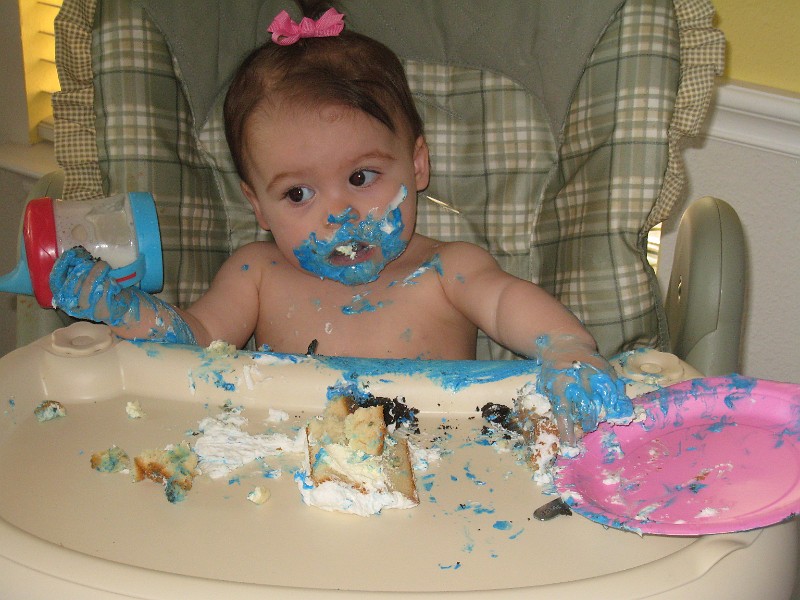 Picture031.jpg - And high chair.