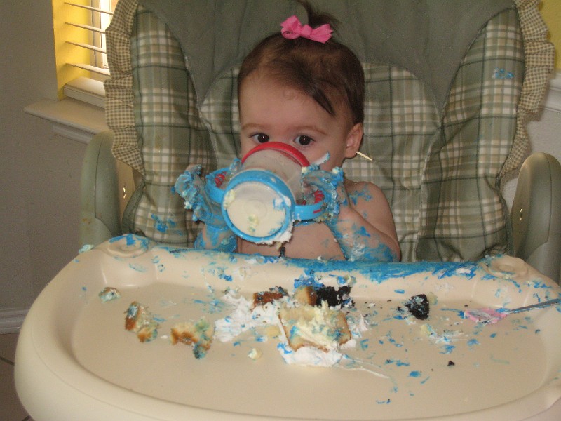 Picture033.jpg - Mmmm. Can't have cake without a little Enfamil Next Step for toddlers.