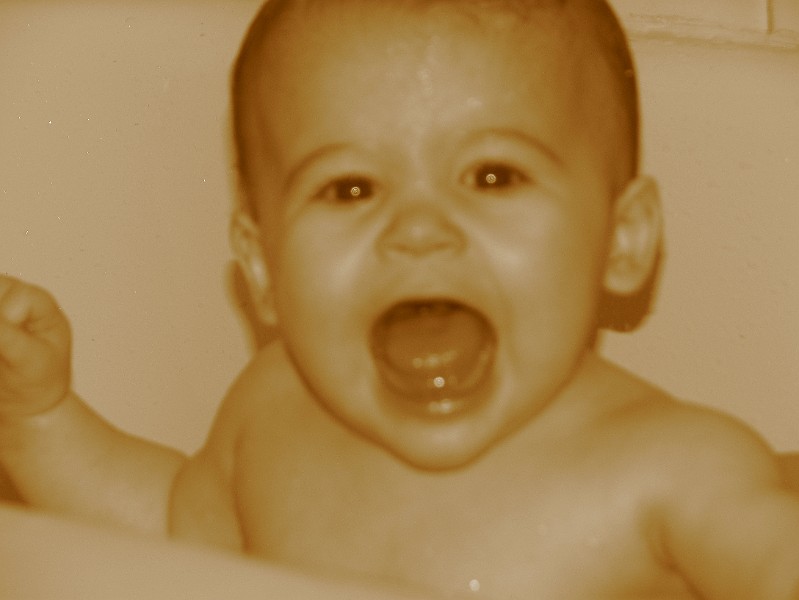 IMG_2116.JPG - AAAAAAgggggggggggggghhhhhhhah in sepia tones.