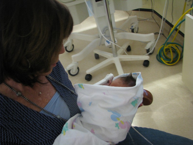 IMG_0419.JPG - Granny Toni checks me out.